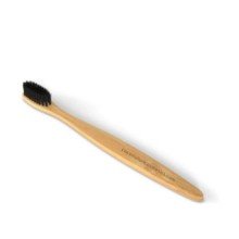 Coconutoil cosmetics-bio lebomló bambusz fogkefe aktív szénn 1db