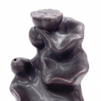 MIA box Visszaáramló Füstölőkúp Tartó Lótusz egy vízesés felett