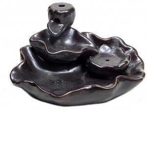 MIA box Visszaáramló Füstölőkúp Tartó Lótusz tó MIA box Visszaáramló Füstölőkúp Tartó Lótusz tó