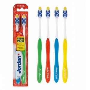 Jordan fogkefe total clean medium 2db Jordan fogkefe total clean medium 2db